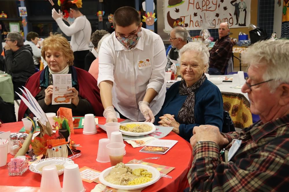  Local seniors enjoy thanksgiving dinner courtesy of the APW High School Student Government